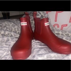 RED HUNTER BOOTS SIZE 8